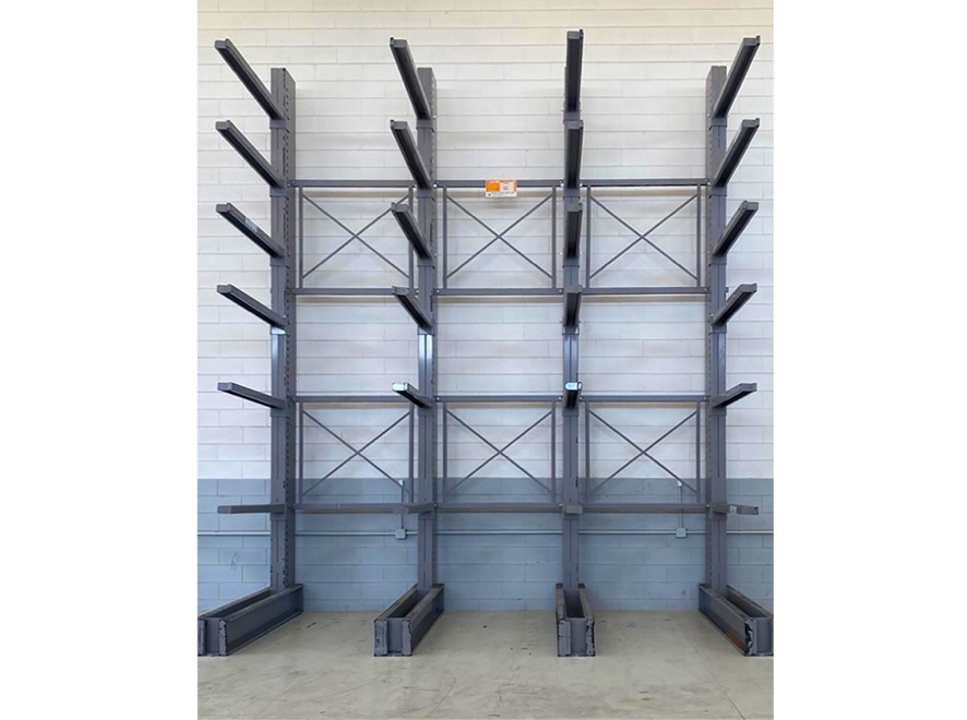 Scaffalature industriali medie portate